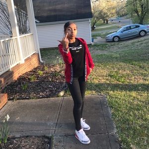 Meet your Posher, Destiny